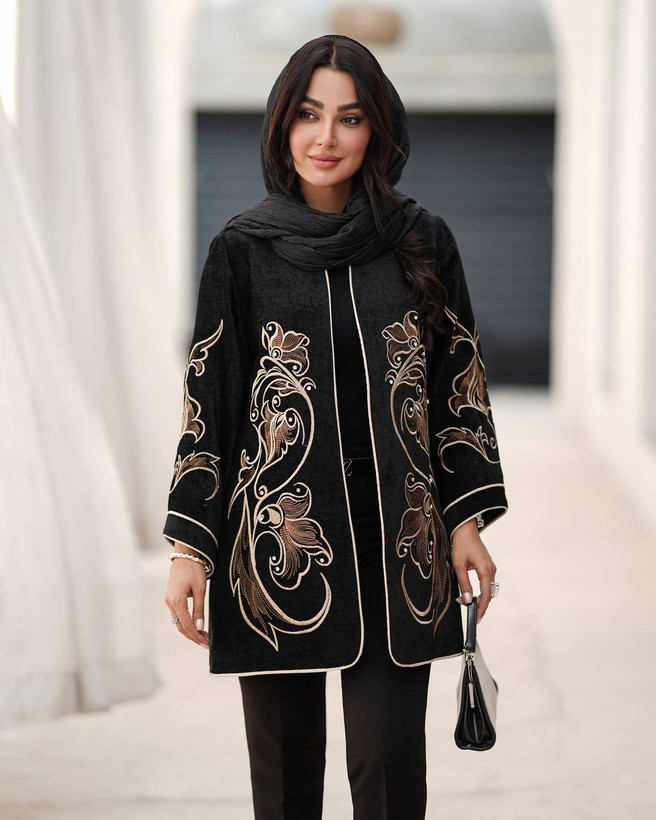 مانتو مجلسی گلدوزی شده