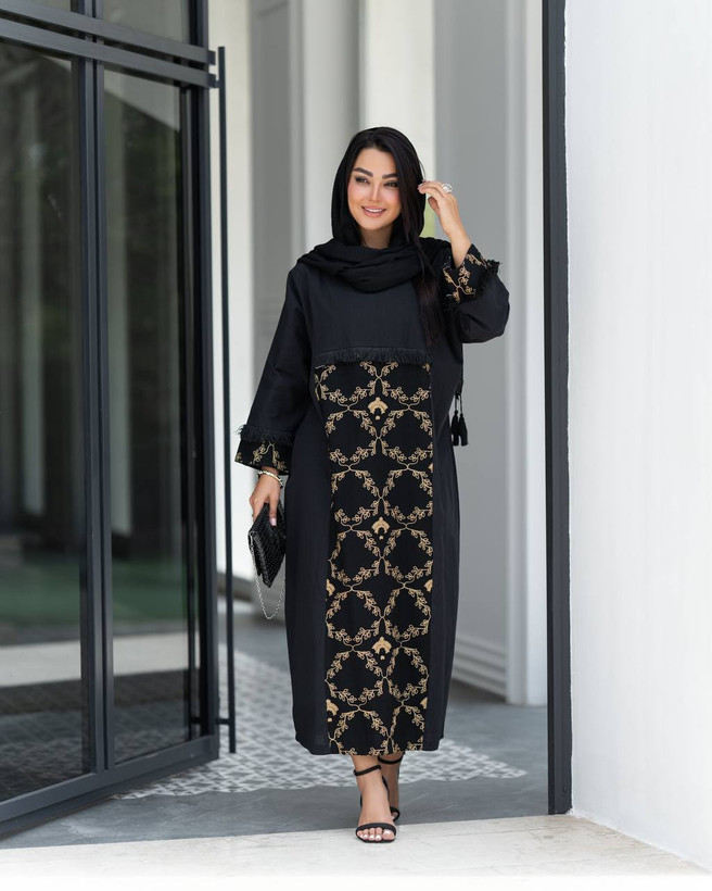 مانتو کرپ مجلسی گلدوزی شده