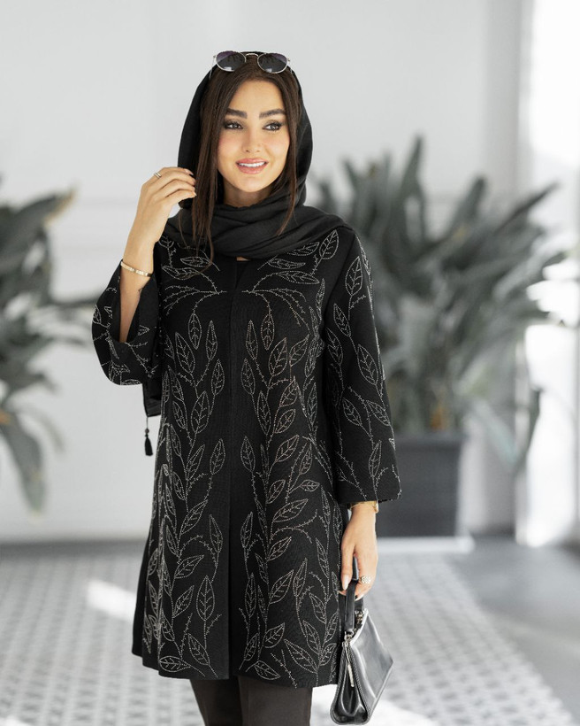 مانتو مجلسی سنگدوزی شده