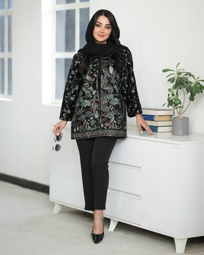 مانتو گلدوزی