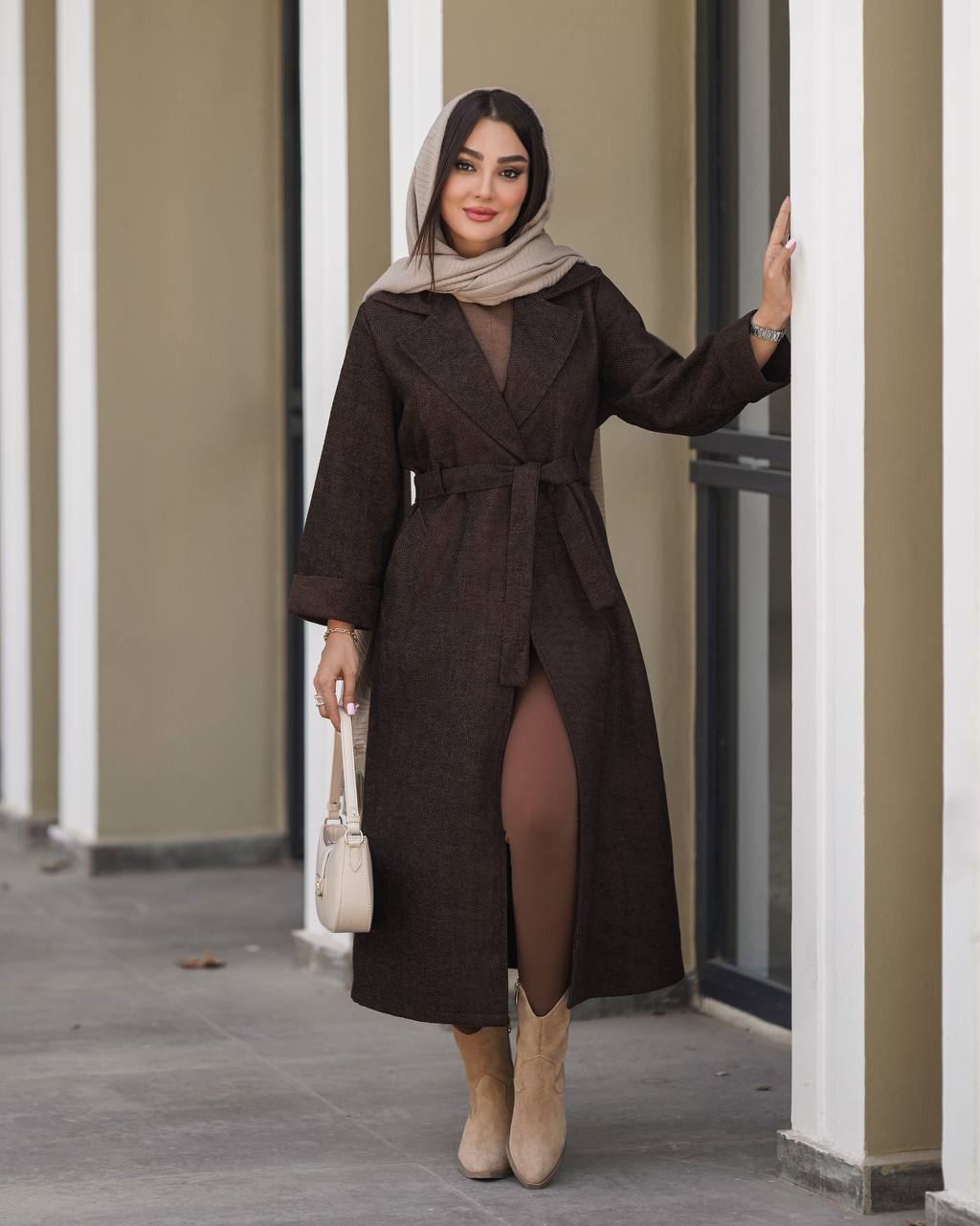 مانتو کتی بلند یقه انگلیسی مخمل جودون