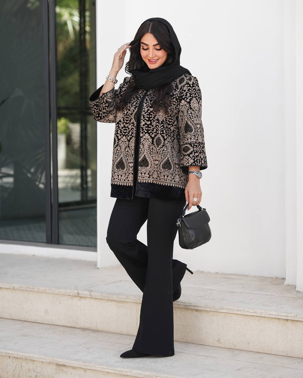 مانتو مجلسی مخمل گلدوزی