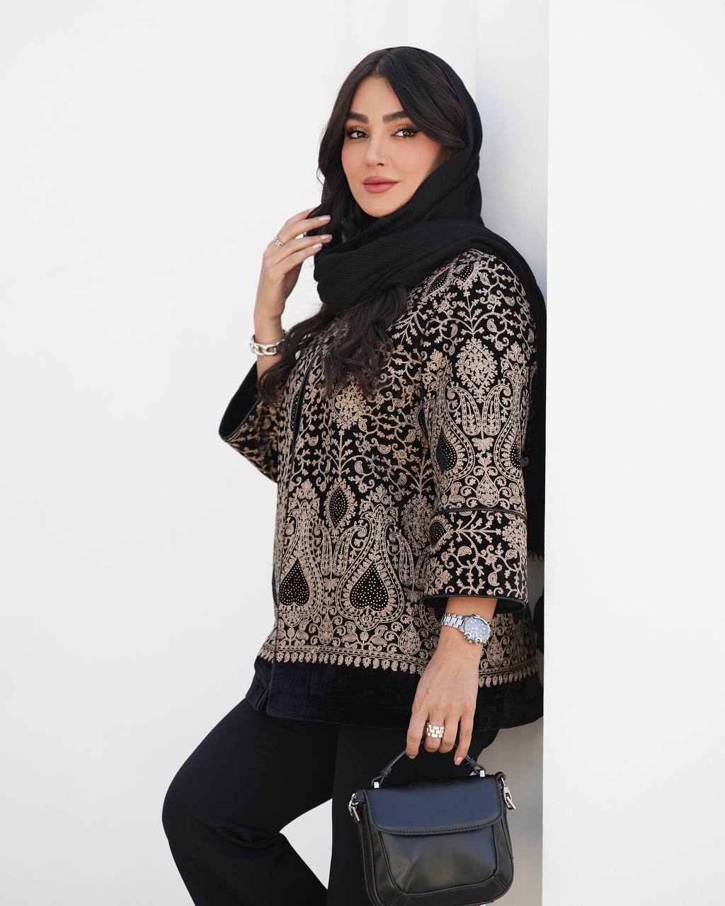 مانتو کتی مخمل گلدوزی هندی