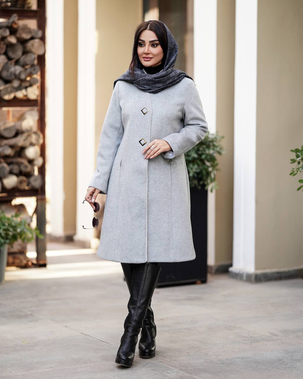 پالتو زنانه بلند یقه ایستاده